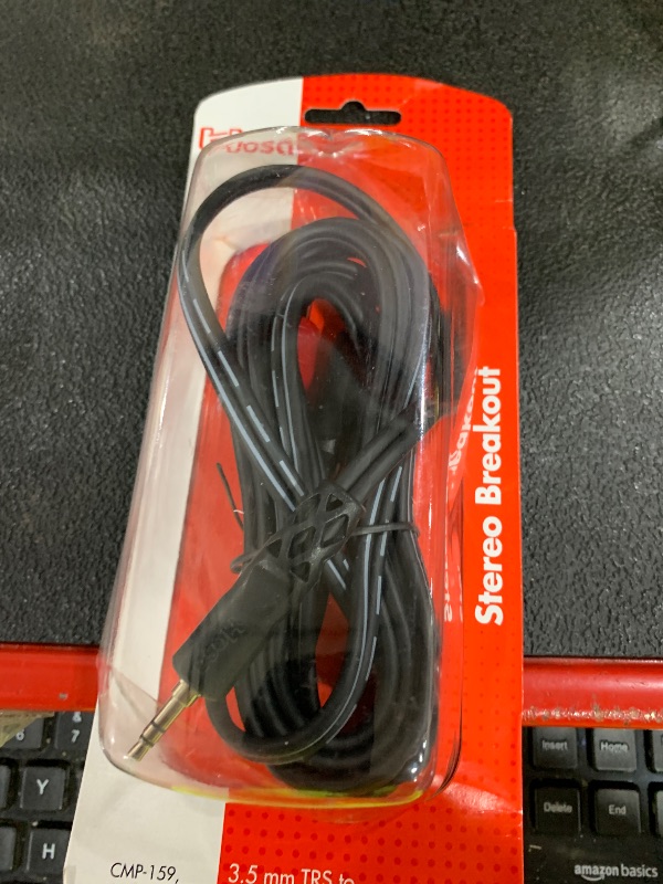 Photo 1 of Hosa CMP-159 Stereo Breakout Cable, 3.5 mm TRS to Dual 1/4 Inch TS, 10 Feet