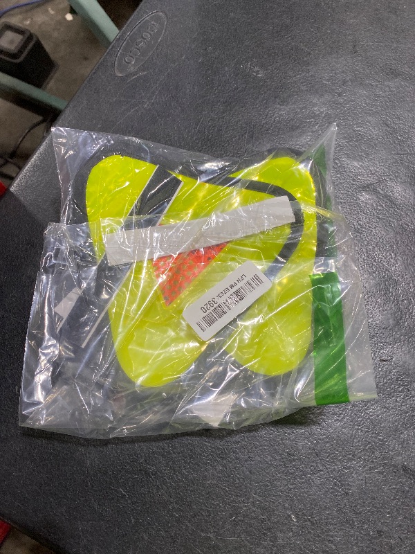 Photo 1 of DLUGOPIS 3 Pack Reflective Yield Symbol 7 * 7inch Reflective Safety Triangle Bike Reflective Triangle Sign High Visibility Safety Flag with Magic Adhesive Strap for Safety at Night Bike Recumbent