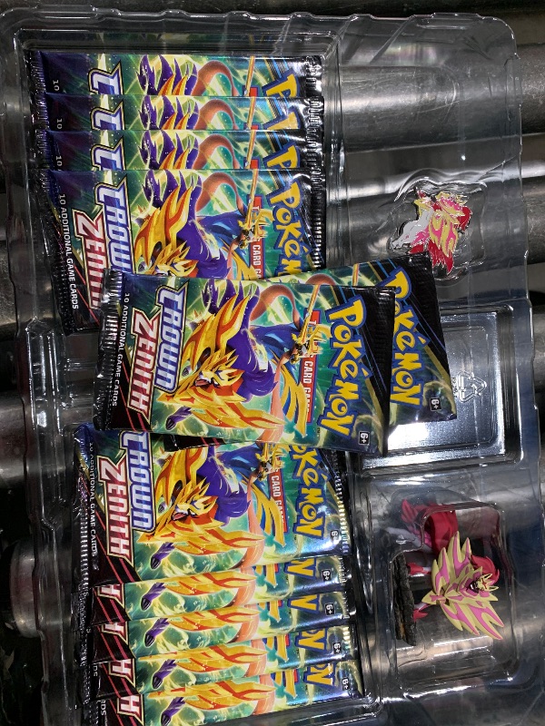 Photo 1 of Pokemon Crown Zenith Shiny Zamazenta Premium Figure Collection