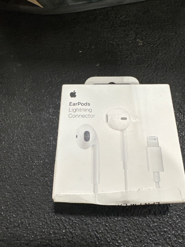 Photo 1 of Earpods