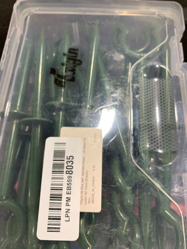 Photo 1 of Taiyin 20 Pcs 3/4'' Garden Hose Holder Brackets Garden Guide Holder Decorative Outdoor Guide Stakes Support Spike Plant Tool to Keep Off Lawn for Yard (Green)