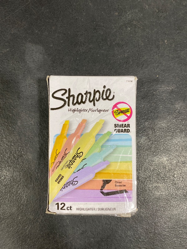 Photo 1 of Sharpie Tank Highlighters Mild Pastel Colors Assorted Chisel Tip 12 Count