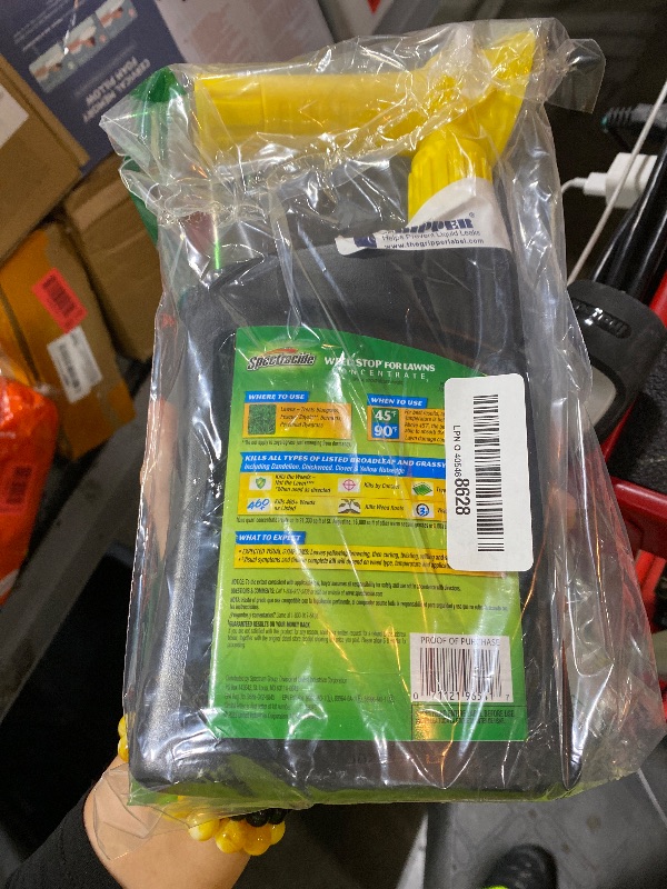 Photo 1 of Spectracide Weed Stop For Lawns Concentrate 32 Ounces, Ready To Spray, Kills All Types Of Listed Broadleaf Weeds