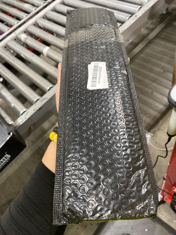 Photo 1 of IDEASURE 25012 Lawn Mower Blade for 18 Inch Mower Deck Compatible with Greenworks 25092 2519402 33303463, 1 Pack
