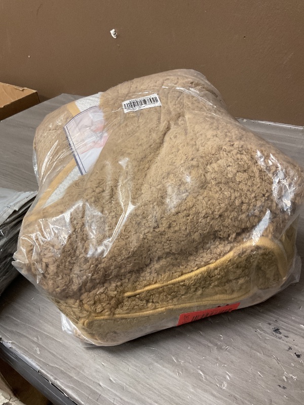 Photo 1 of 3 Pieces Luxury Bathroom Rug Set with U-Shaped Toilet Rug, Non-Slip Rubber Bottom, Thick Microfiber Fluffy Plush, Water absorption, Quick Dry, Ultra Soft, Bath Mats for Bathroom, Tub(Champagne)