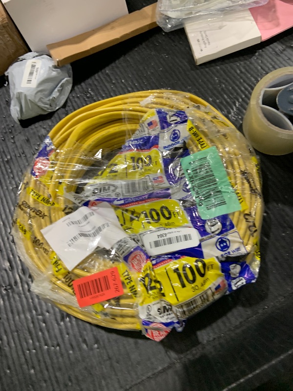 Photo 1 of Southwire Romex Brand Simpull Solid Indoor 12/2 W/G NMB Cable 100ft coil - SW# 28828228