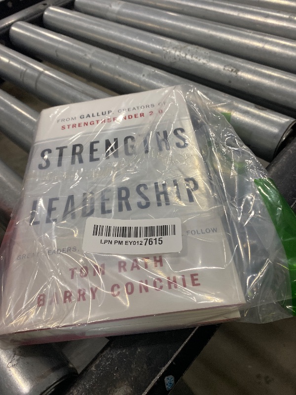Photo 1 of Strengths Based Leadership: Great Leaders, Teams, and Why People Follow