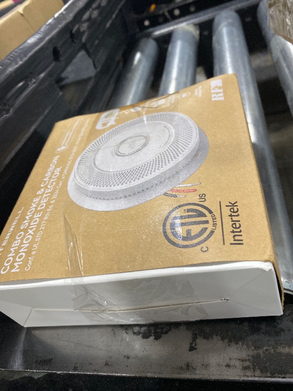Photo 1 of SITERWELL Hardwired Interconnected Smoke and Carbon Monoxide Detector, 10 Year Product Life Alarm Smoke Carbon Monoxide Detector with 2 AA Batteries Back Up, Smoke and CO Detector Voice Alert,1 Pack