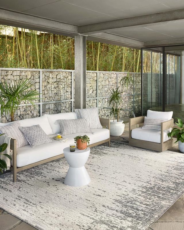 Photo 1 of Loloi Rainier Collection RAI-01 Ivory/Grey 7'-10" x 10'-10" Area Rug
