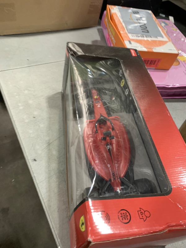 Photo 1 of Voltz Toys Authentic Licensed 1:18 Ferrari F1 75 Remote Control Car - F1 Collection RC car Series for Kids and Adults - 2.4GHz RC Car for Gift (1:18 Ferrari F1 75)