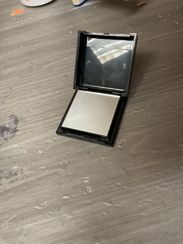 Photo 1 of USED Maybelline Fit Me Matte + Poreless Pressed Face Powder Makeup & Setting Powder, Warm Nude, 1 Count