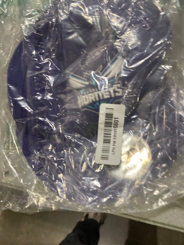 Photo 1 of New Era NBA Charlotte Hornets Adult Men NBA 9Fifty Team Color Basic Snapback Cap,OSFA,Purple