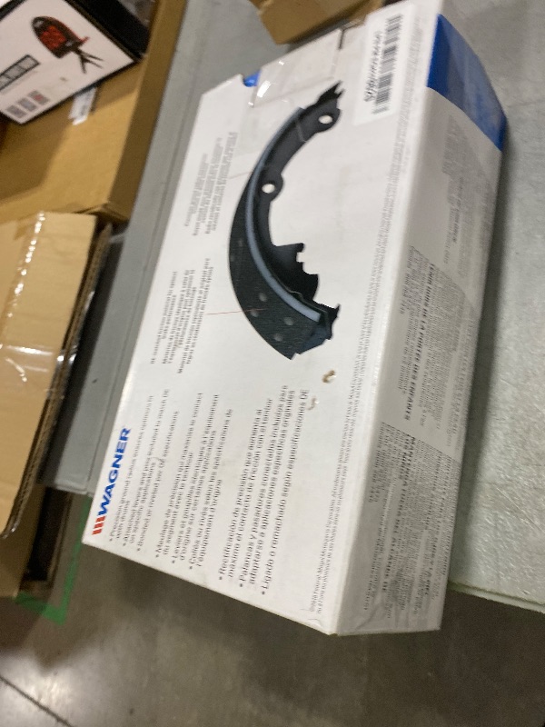 Photo 1 of Wagner QuickStop Brake Z675R Drum Brake Shoe