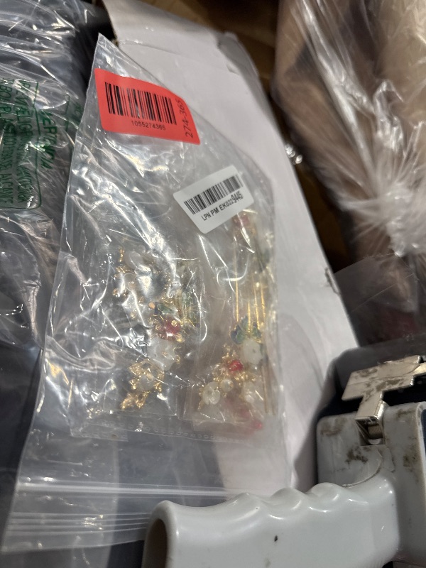 Photo 1 of 5 Pcs Butterfly Chinese Tassel Hair Stick Peony Flower Crystal Pearl Hanfu Hair Pins Classical Floral Wedding Headpiece Brides Hair Jewelry Accessories for Updo Long Hair Women Girls