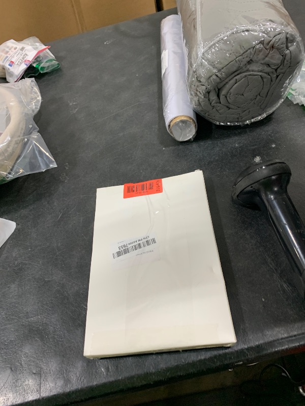 Photo 1 of 3 Pcs Movie Night Table Decorations Popcorn Projector Wooden Signs for Cinema Movie Time Birthday Party Decor (Shiny)