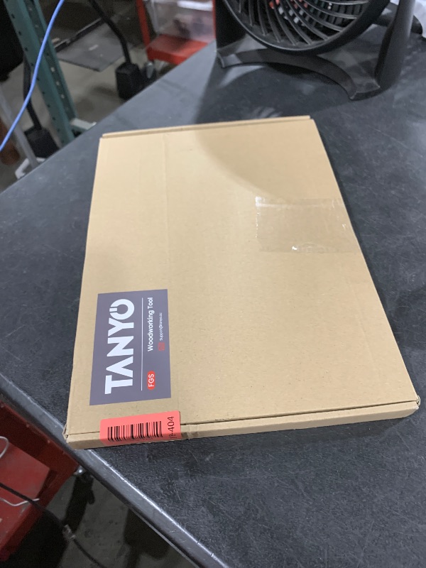 Photo 1 of TANYO 7pcs Router Corner Radius Template Router Radius Jig, Aluminum Alloy 3 in 1 Radius Jig Router Templates, R10 R15 R20 R25 R30 R35 R40 R50 R60 T10 T20 T30 T35 T40 T50 T60 Use with Router Table