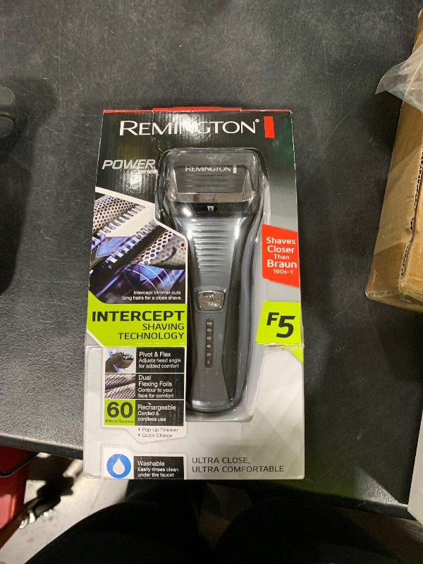 Photo 1 of REMINGTON POWER SERIES ELECTRIC SHAVER