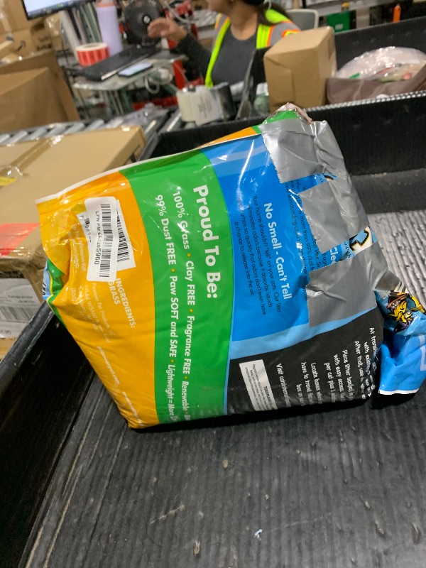 Photo 1 of SmartCat All Natural Clumping Cat Litter, 10 Pound (160oz 1 Pack) - Alternative to Clay and Pellet Litter - Chemical and 99% Dust Free - Unscented and Lightweight