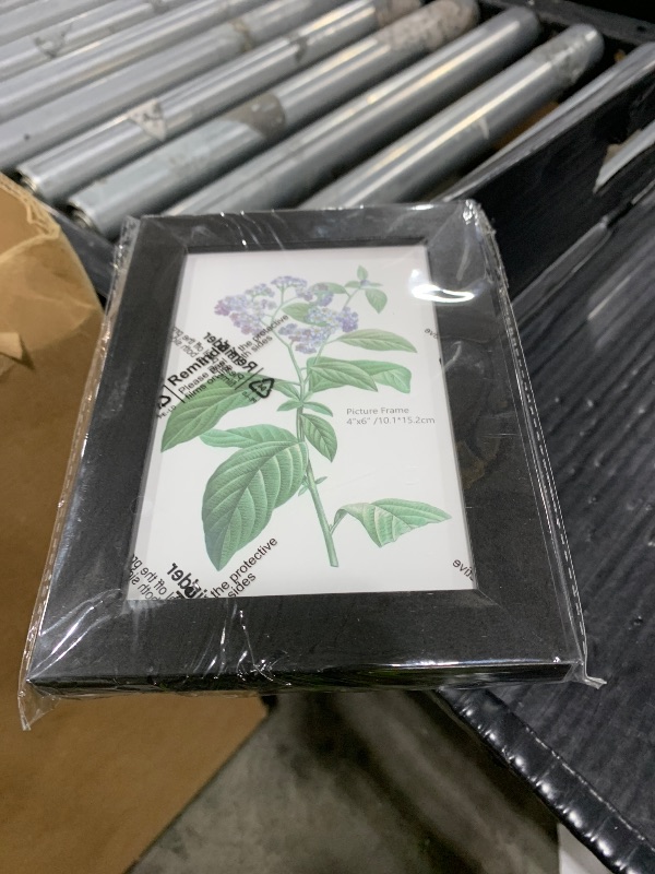 Photo 1 of small  4.6 x 10 picture frame