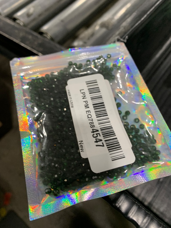 Photo 1 of YUEXIGO 600pcs 3mm Crystal Glass Beads for Jewelry Making, Faceted Rondelle Glass Spacer Beads for Wind Chimes Bracelet Earring Necklace DIY Craft(Dark Grass Green)