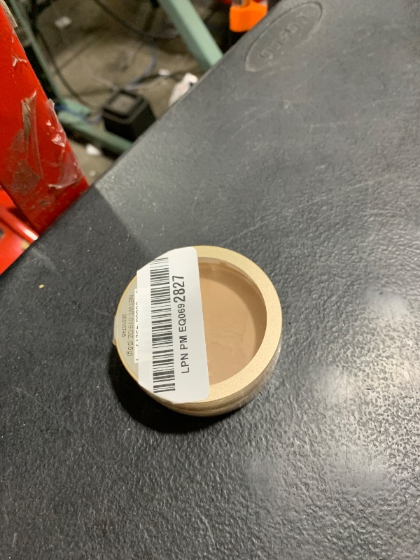 Photo 1 of Neutrogena Mineral Sheers Loose Powder Makeup Foundation, Lightweight Face Makeup, Sheer to Medium Buildable Coverage, Sensitive Skin Foundation with Vitamins A, C, & E, Natural Ivory 20, .19 oz
