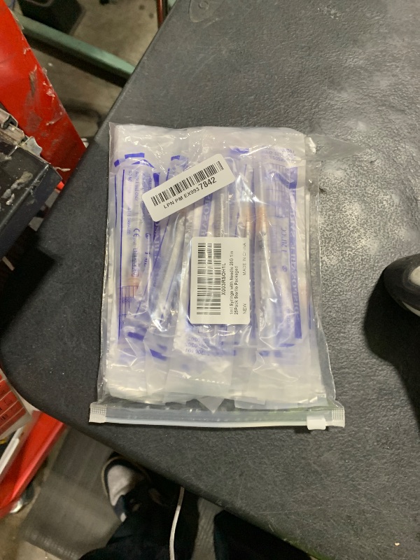 Photo 1 of 25 Pack Disposable Sterile Supplies 1ml Syringe with Needle,25Ga 1inch Needle and Syringe,Individual Package. (25)