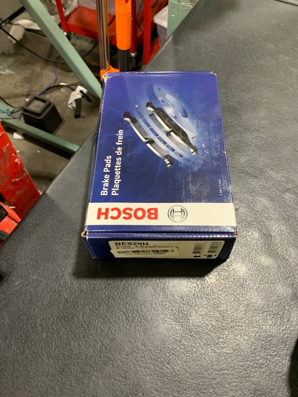 Photo 1 of BOSCH BE929H Blue Ceramic Disc Brake Pad Set With Hardware - Compatible With Select Saab 9-2X; Subaru Baja, Forester, Impreza, Legacy, Outback, WRX; FRONT