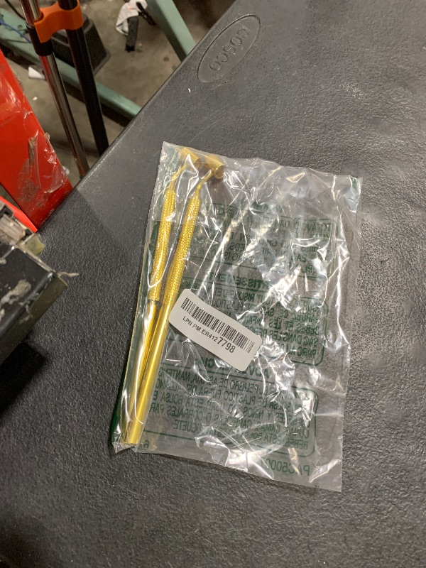 Photo 1 of Gersoniel 2 Pieces 2 Pieces 0.5mm Detailing Fine Line Painting Pens Gold Fluid Writer Touch up Paint Applicator Fine Line Pen for Rock Chips and Scratch Repair Tip Brass Construction