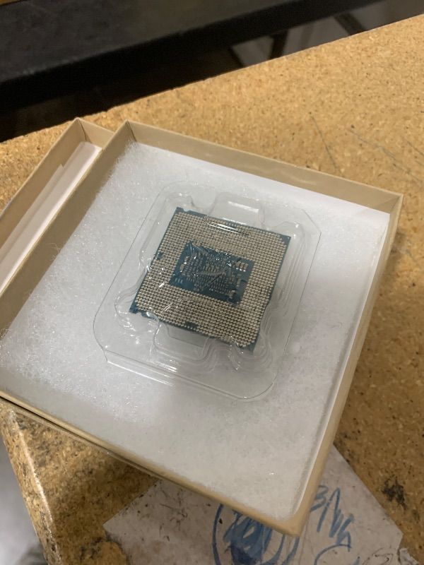 Photo 1 of Intel Core i7-7700 Desktop Processor 4 Cores up to 4.2 GHz LGA 1151 100/200 Series 65W (Renewed)