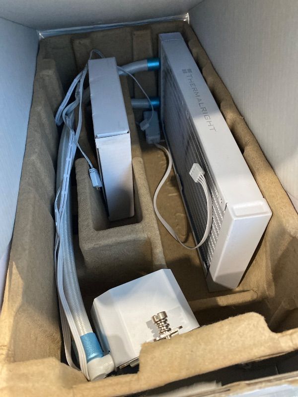 View 3 of *UNTESTED*
Thermalright Aqua Elite 240 White V3 Water Cooling CPU Cooler, Double PWM ARGB Fans with S-FDB Bearings,Efficient PWM Controlled Pump,for AMD/AM4/AM5, Intel LGA1150/1151/1200/2011/1700