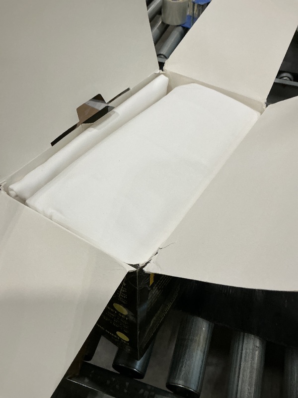 Photo 1 of ** SOLD AS IS, NO REFUND/RETURN** SEE COMMENTS!
Mayfair Linen 100% Pure Egyptian Cotton Sheet King Size - 1000 High Thread Count Sheets King, 4 PC White Luxury Hotel King Size Sheets Set, 16" Deep Pocket Sateen Weave Soft Cooling Bed Sheets Set