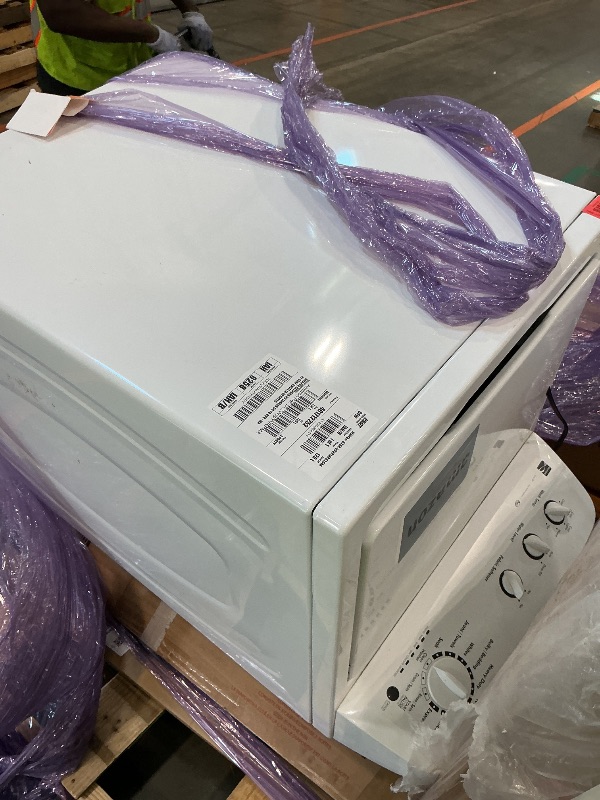 Photo 1 of *USED*
Kenmore Top-Load Washer with Triple Action Agitator, Stainless Steel Top Loader Laundry Washing Machine, 3.8 cu. ft. Capacity, White