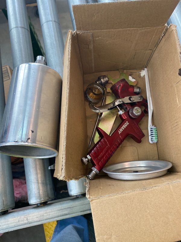 Photo 1 of [PARTIAL SET!!] ZOSANY HVLP Gravity Feed Spray Gun, Automotive Air Paint Spray Gun Kit with 1.4, 1.7, 2.0, 2.5mm Nozzles, 1000cc Aluminum Cup, Air Compressor Regulator, Suitable for Auto Paint and Touch Up