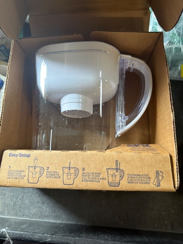 Photo 1 of *UNTESTED*
Brita Water Pitcher, Metro Elite Filter, Removes 99% of Lead, Includes 1 Filter, 6-Cup Capacity, White