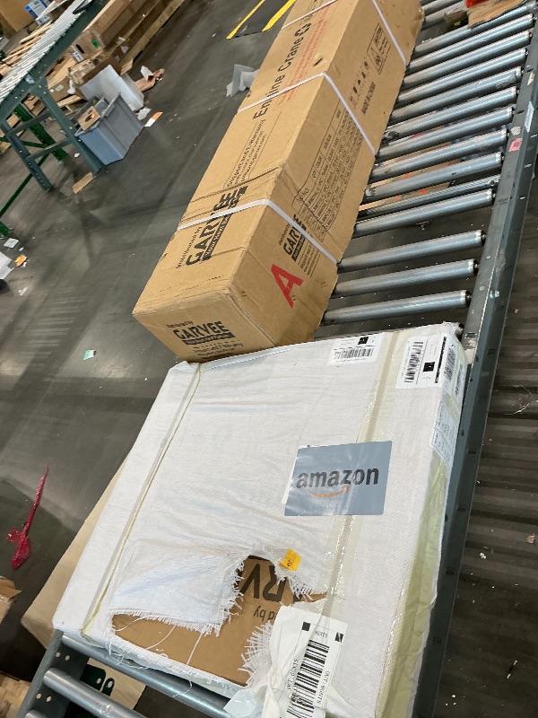 Photo 1 of **PARTIAL SET** Engine crane