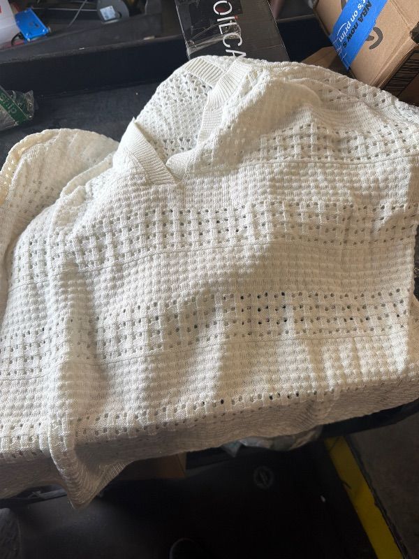 Photo 1 of ***MEDIUM*** PRETTYGARDEN Women's Spring Sweaters 2026 Casual Hollow Out Crochet Knit Loose Fit Pullover Going Out Top Fashion Clothes (White, MEDIUM)