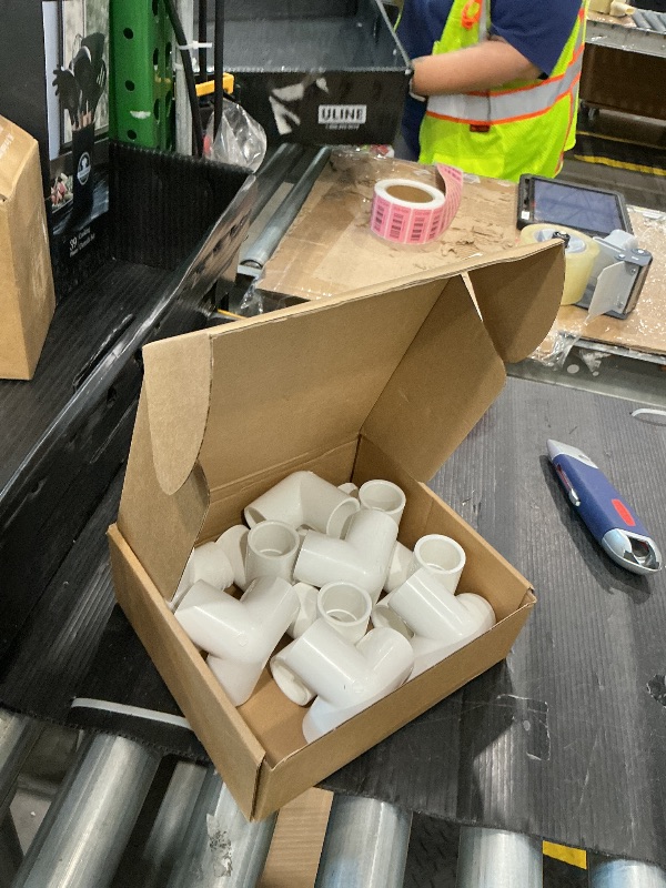 Photo 1 of 10 Pack 3/4" 90 Degree PVC Elbow Fittings, LESSO PVC Pipe Furniture Grade 2-Way Right Angle Connectors for DIY Shelves, Greenhouse, Sheds and Pipe Structures, SCH40 White