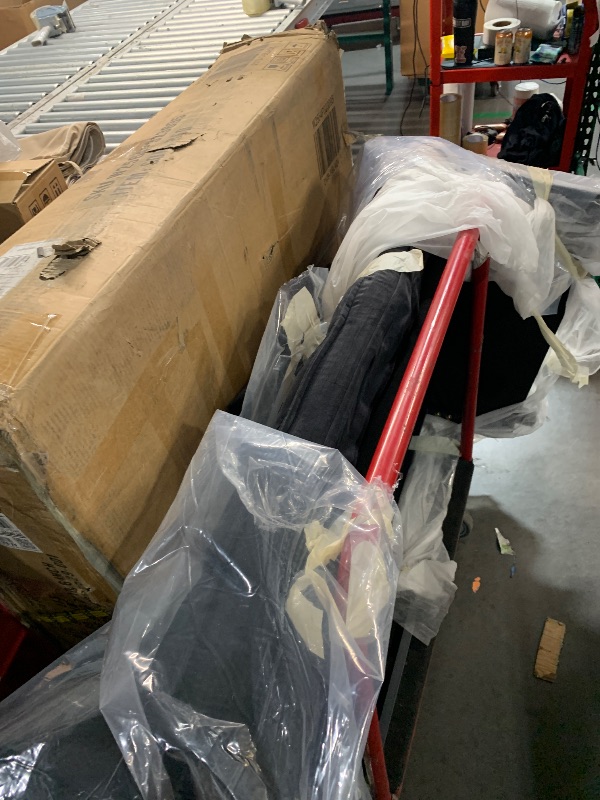 Photo 1 of (see all images) (truck/trailer pick up) Ginfids 52-Inch 3 in 1 Convertible Sofa Bed, Pull Out Couch, Modern Velvet Pillow for Living Room, Bedroom. (Black)