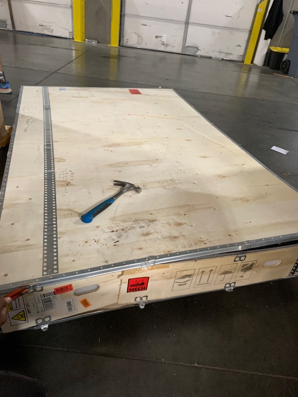 Photo 1 of ******PICK UP TRAILER ONLY*******Rooftop Tent Hard Shell,Solar Panel Roof top Tent Hardshell, pop up Rooftop Camping for Jeep Truck Car SUV Van Wrangler.