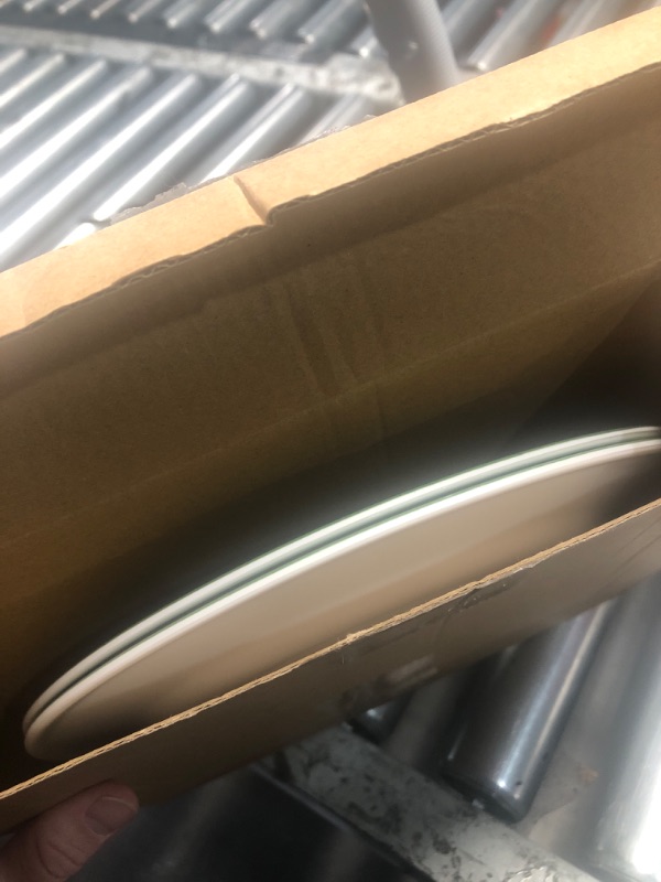 Photo 1 of ***PARTIAL SET, ONLY 2  - PRICE ADJUSTED*** LOYIM 6 Pcs Christmas Melamine Plates Dinner Salad Plates Xmas Tree Dinnerware Xmas Wreath Dishes Holiday Tableware for Dessert Salad Appetizer Birthday Party(Christmas Tree,10 Inches)