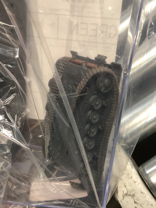 Photo 1 of ***DAMAGED - SEE NOTES/PICTURES*** Motor City Classics Pz.Kpfw.III Ausf.G (Sd.Kfz. 141) 13 - Panzerdivision - Ukraine (USSR), July 1941 (1:43 Scale)