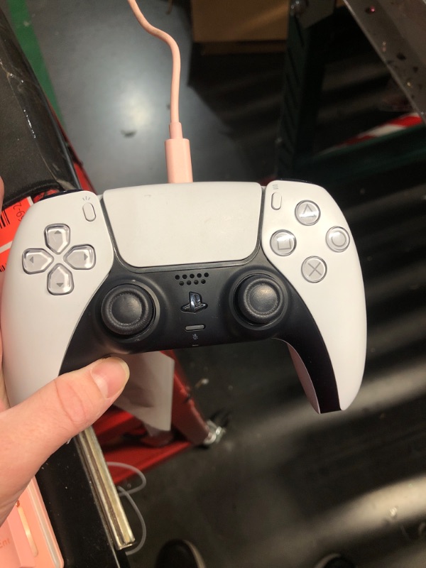 Photo 1 of ***PARTS ONLY, DOESNT WORK*** PlayStation DualSense® Wireless Controller - White