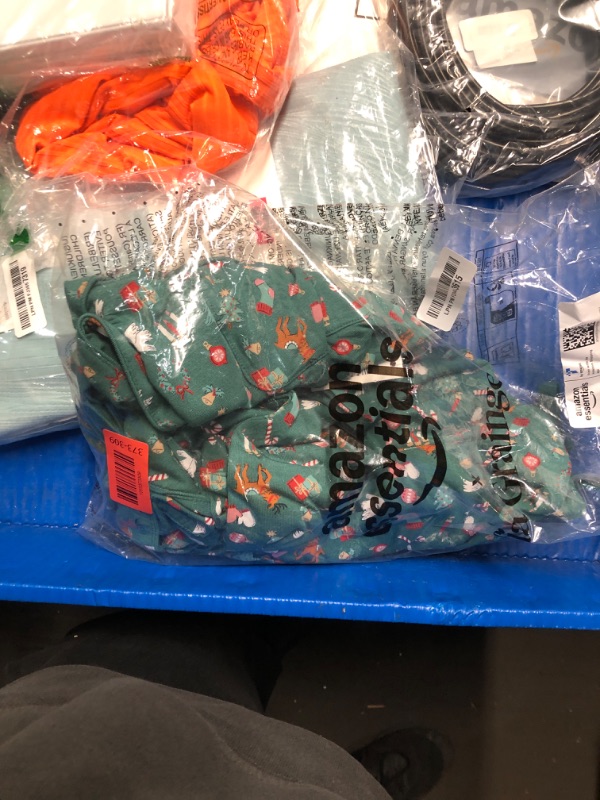 Photo 1 of Amazon Essentials x Sofia Grainge Men's Matching Holiday Family Pajama Sets, Dark Sage Green Holiday, Large