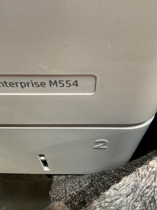 Photo 1 of *** FOR PARTS ONLY/BROKEN & WON'T TAKE CARTRIDGES** HP Color LaserJet Enterprise M554dn Printer