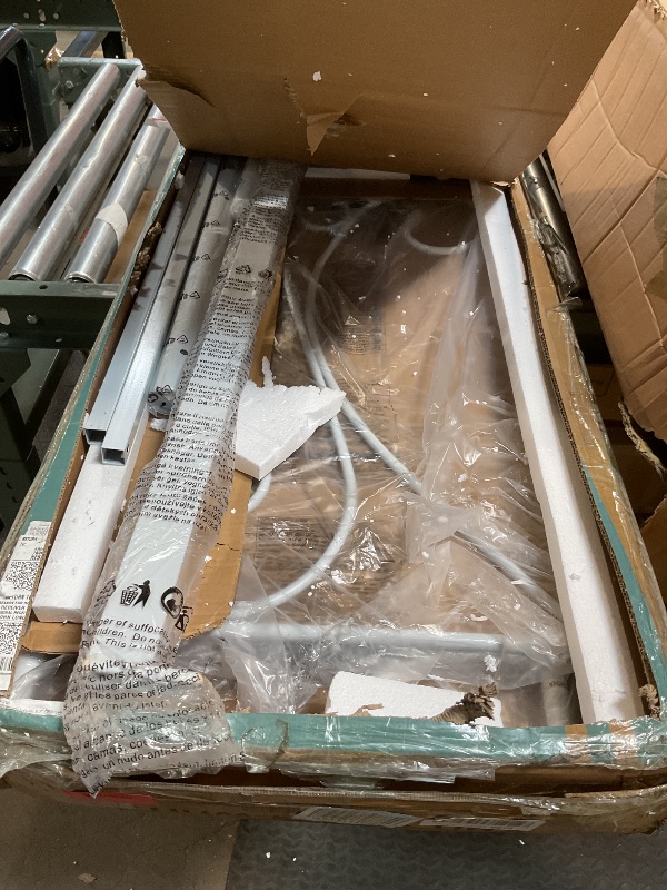 Photo 1 of *missing INTRUCTIONS VECELO Daybed Frame, Twin Size Metal Platform Sofa Bed Mattress Foundation with Headboard, Heavy-Duty Steel Slat Support for Bedroom Living/Guest Room, Easy Assembly, White