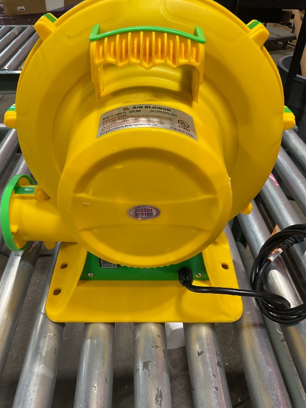 Photo 1 of ***MAJOR DAMAGE WON'T INFLATE & HAS HOLES THROUGHOUT THE NET*** 30ft Long Oxford Inflatable Baseball Batting Cage Baseball Hitting Bearing Field with Blower &Durable Baseball Netting for Club Trainning (Black, 30ft L×16ft W ×11.5ft H)