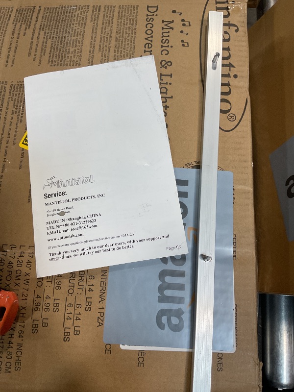 Photo 1 of *used*13" Rigid Core Vinyl Floor Cutter, Cuts SPC/LVP/LVT/WPC up to 9.5mm; Crack-free! ?Moveable blade for irregular corners, door jams, etc. -saves 30% time! Perfect for Pros & DIYers!