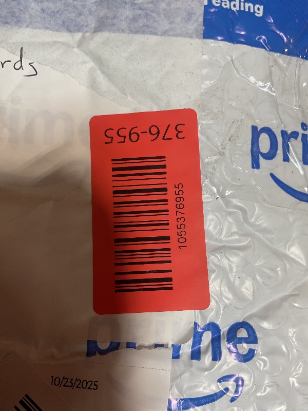 Photo 1 of ****MISSING TWO BIRDS SLIGHT DAMAGE****
NAISEN 5 Pack Halloween Crows Decorations, Assorted Size Black Feather Halloween Crows and Ravens Decor, Realistic Handmade Scary Crows Props Outdoors Indoors Decorations