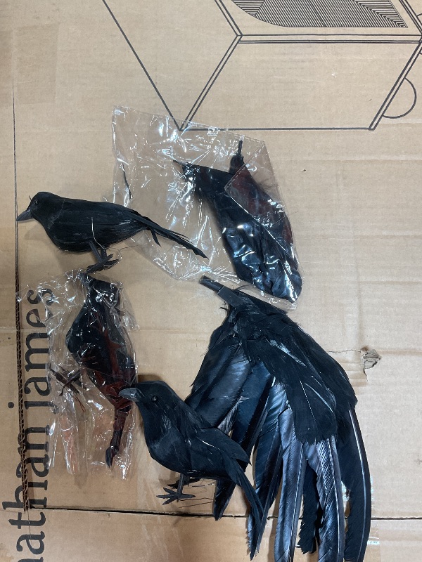 Photo 1 of ****MISSING TWO BIRDS SLIGHT DAMAGE****
NAISEN 5 Pack Halloween Crows Decorations, Assorted Size Black Feather Halloween Crows and Ravens Decor, Realistic Handmade Scary Crows Props Outdoors Indoors Decorations