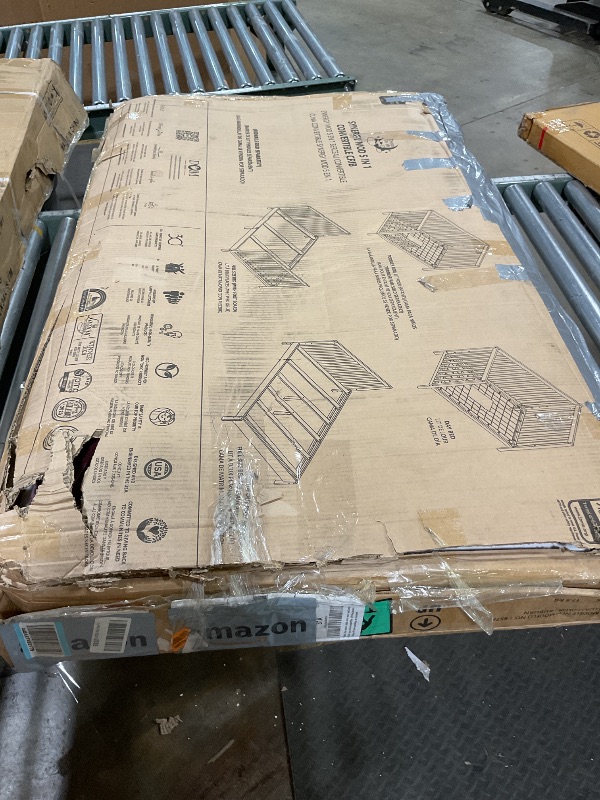 Photo 1 of ***POSSIBLY FOR PARTS UNTESTED/UNKNOWN MISSING ASSEMBLY PIEECS**** Dream On Me JPMA & Greenguard Gold Certified Synergy MOD Crib, Made with Sustainable New Zealand Pinewood